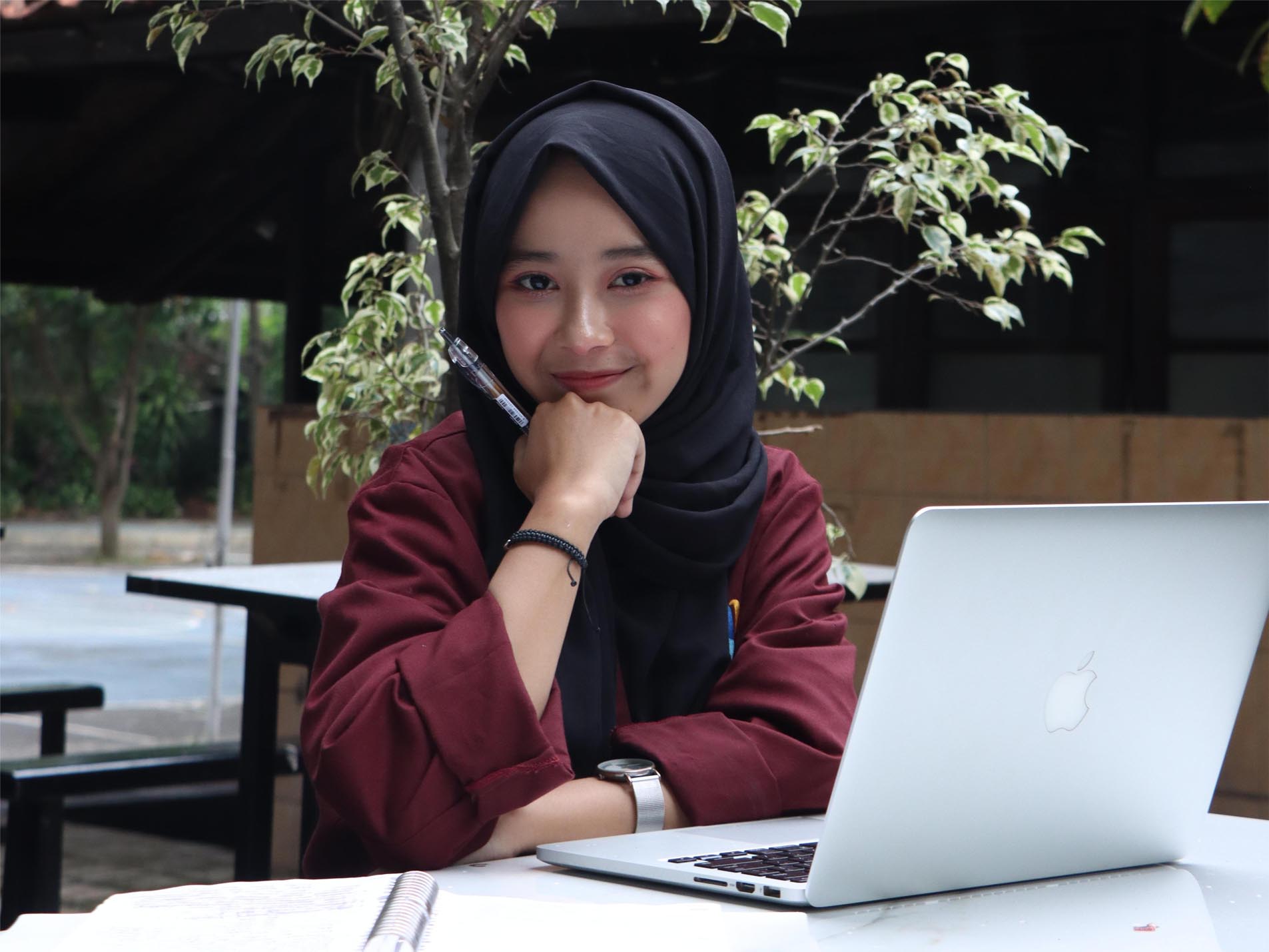 manajemen_bisnis_syariah_s1_image