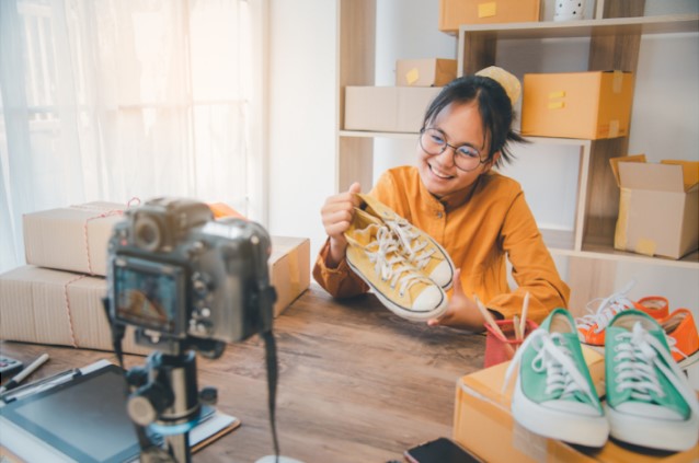 Review oleh Blogger: Catatan Jujur yang Membimbing Pilihan Konsumen