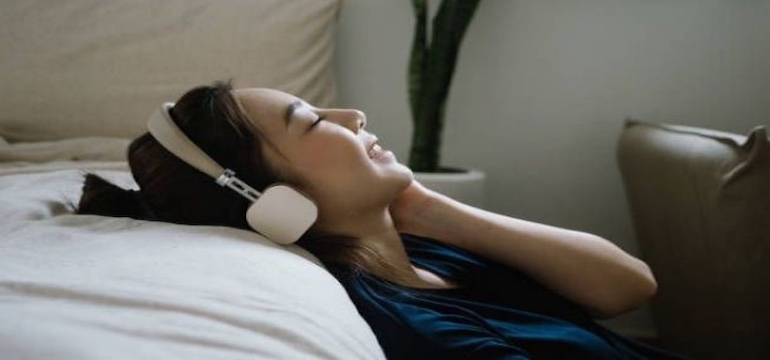 Sleep Music: Solusi Relaksasi untuk Tidur Lebih Cepat dan Nyenyak